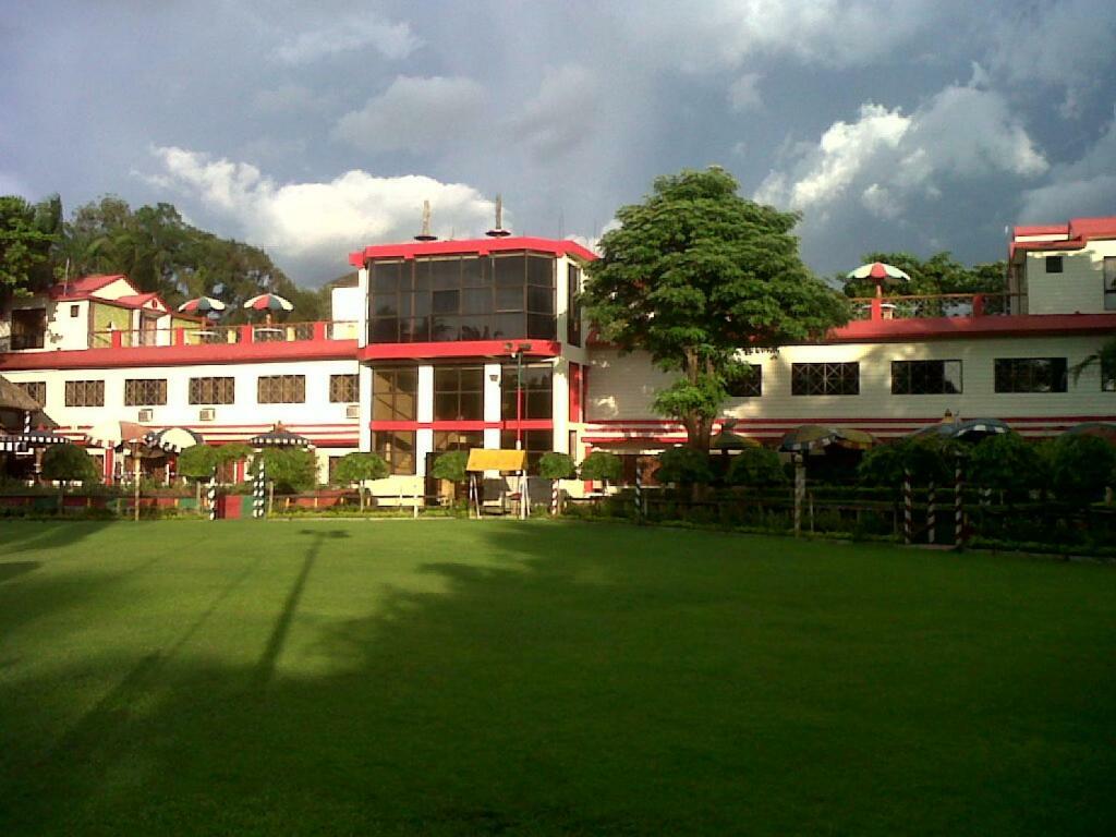 Palm Village Resort Calcutta Exteriör bild