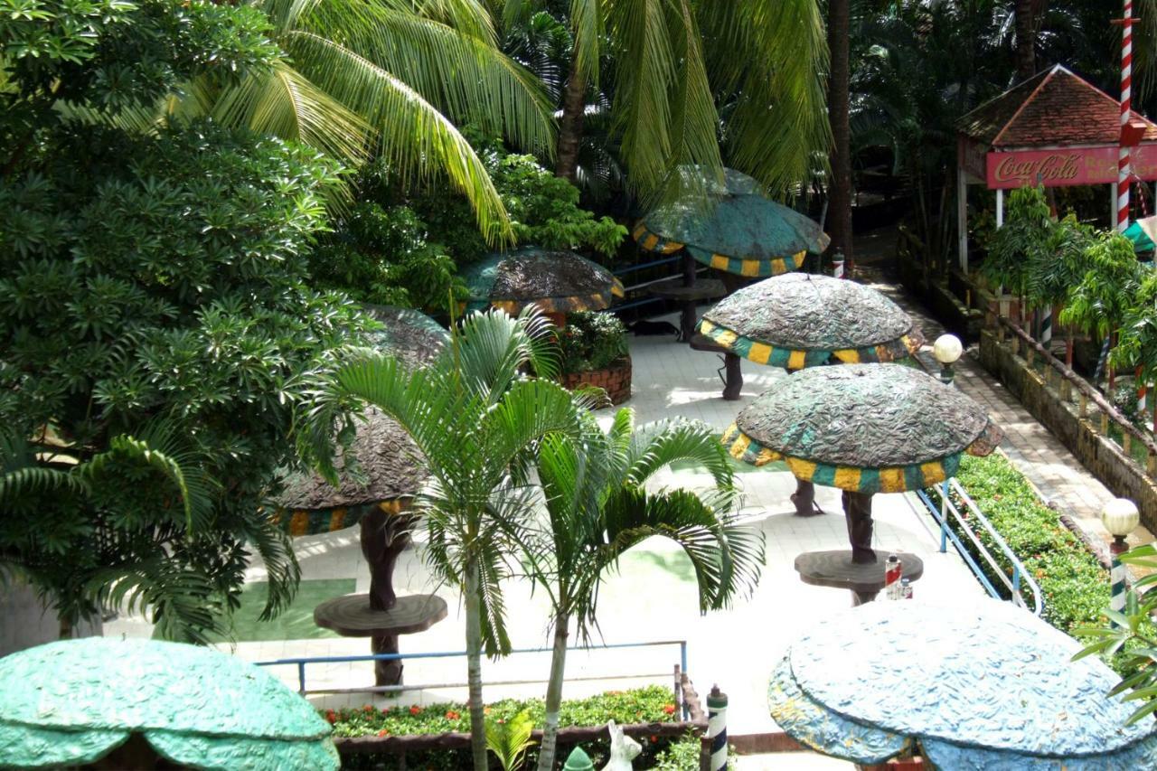 Palm Village Resort Calcutta Exteriör bild
